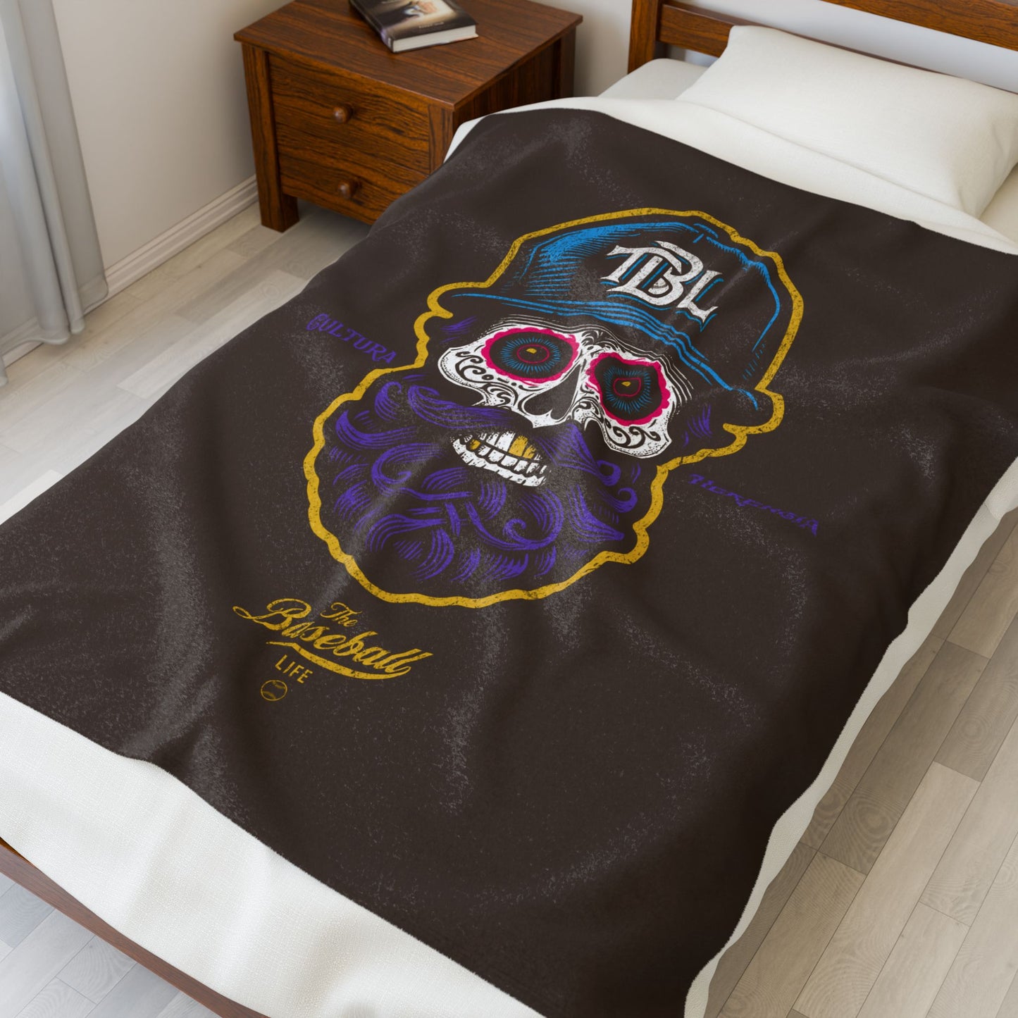 Velveteen Plush Blanket_Beisbol Sugar Skull Series_Player 2_Dark Brown