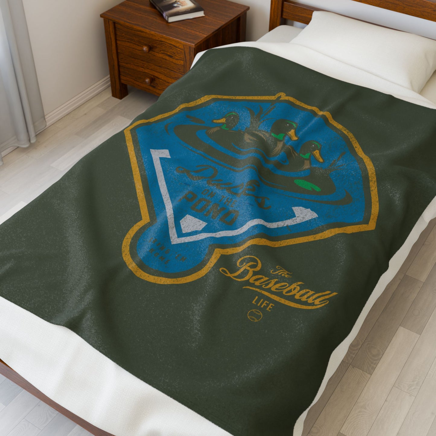 Velveteen Plush Blanket_Ducks on the Pond_Military Green