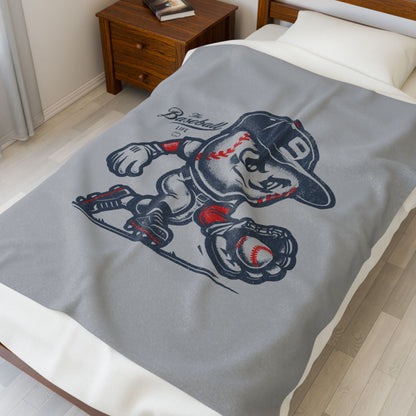 Velveteen Plush Blanket_Mr. Baseball Mascot Fielding